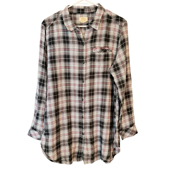 🌹𝐁𝐎𝐒𝐓𝐎𝐍 𝐓𝐑𝐀𝐃𝐄𝐑𝐒 𝐋𝐎𝐍𝐆 𝐏𝐋𝐀𝐈𝐃 𝐁𝐔𝐓𝐓𝐎𝐍 𝐃𝐎𝐖𝐍 𝐒𝐇𝐈𝐑𝐓/𝐃𝐑𝐄𝐒𝐒 - Picture 1 of 2